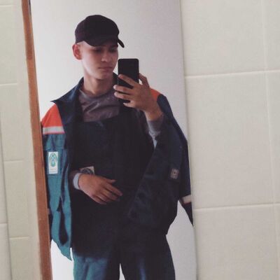  ,   Anton, 22 ,   ,   , c , 