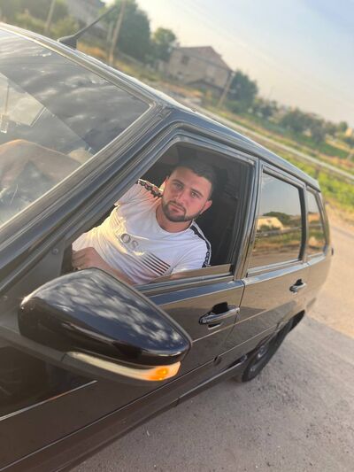  -,   Grigor, 23 ,   ,   