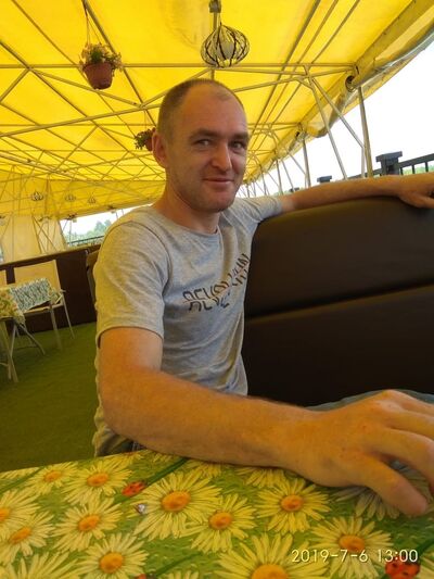  ,   Nikolay, 40 ,   ,   