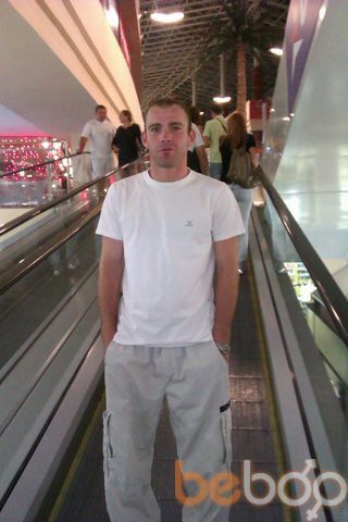  ,   Pavel, 37 ,  