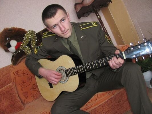 ,   Konstantin, 31 ,   