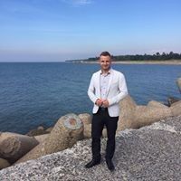  ,   Arturs, 36 ,   ,   , c 