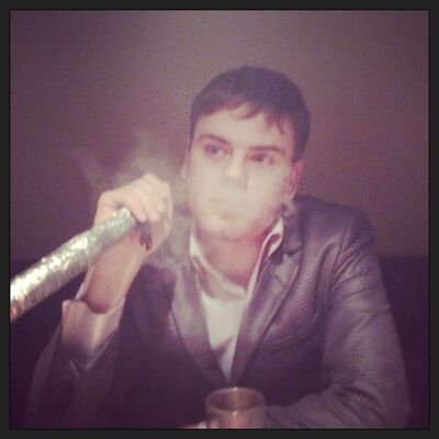  ,   Groomm, 32 ,   