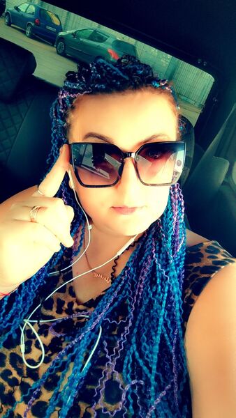  ,   Roxie, 35 ,   ,   , c , 