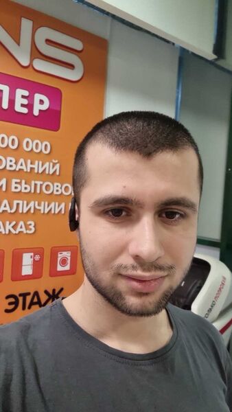  ,   Alekseu, 24 ,   ,   