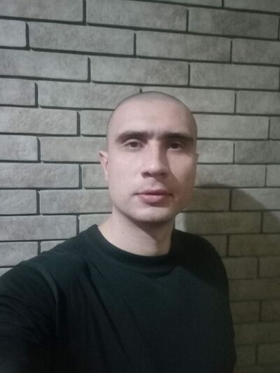   ,   Andrew, 32 ,  