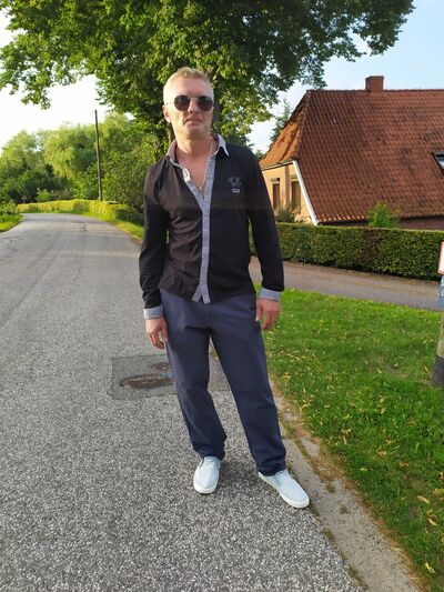  ,   Oleg, 45 ,  
