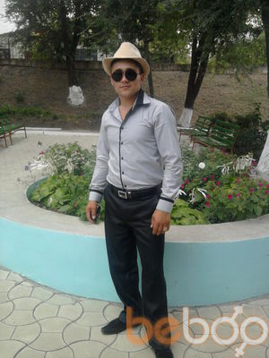  ,   Nicalas, 33 ,   