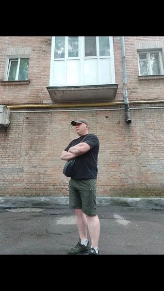 ,   Wiktor, 39 ,   c , 