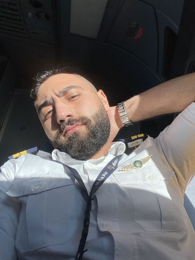  ,   Tony, 25 ,   ,   
