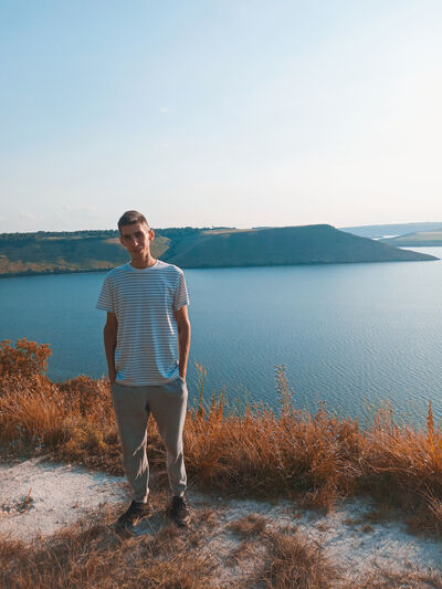  ,   Valik, 23 ,   ,   