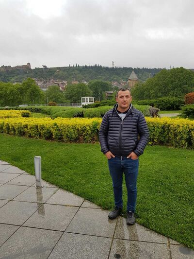  ,   Robert, 47 ,   ,   