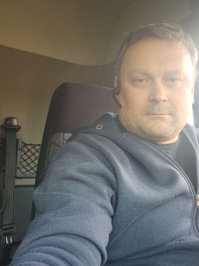  ,   Ervins, 45 ,   ,   