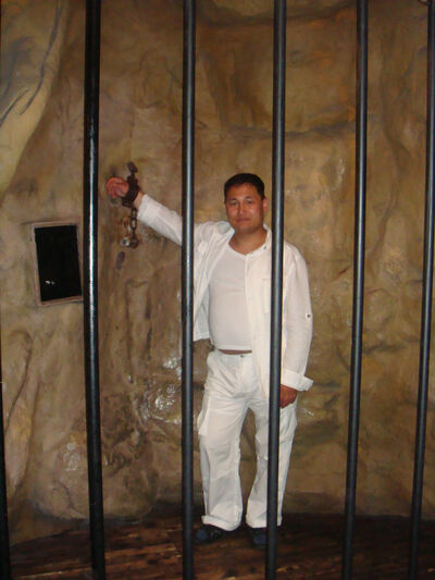  -,   Oleg, 49 ,     , c 