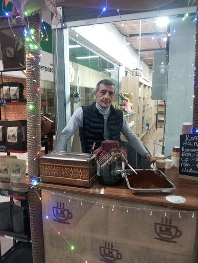  ,   Slavik, 53 ,   ,   