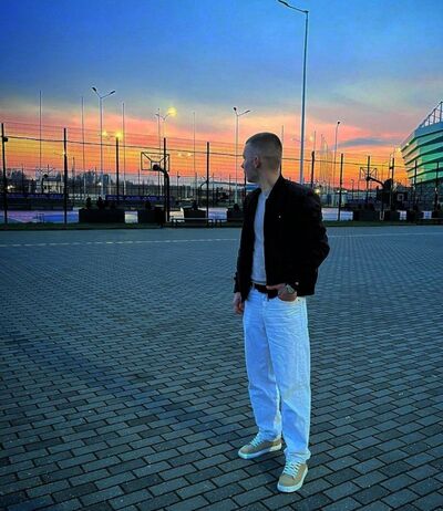  ,   Vladislav, 18 ,   ,   