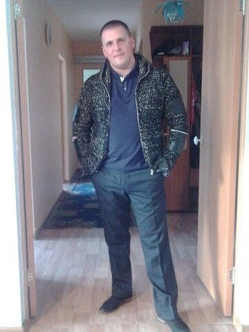  9280560  Roman, 41 ,    