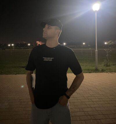  ,   Denis, 24 ,   , 