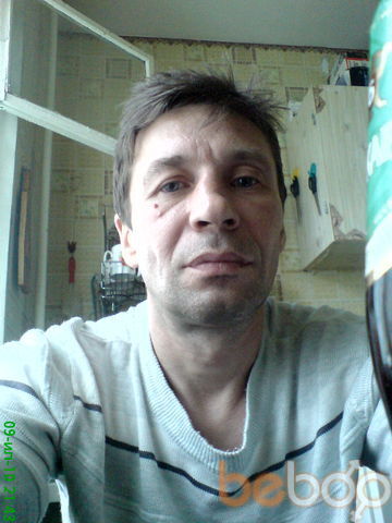  ,   Leonid, 44 ,   