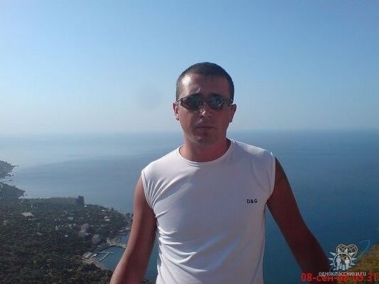  ,   Alex, 41 ,   