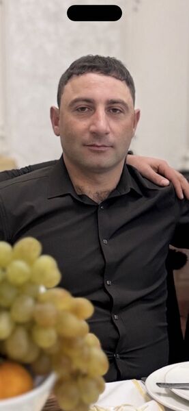 ,   Vahan, 32 ,   ,   