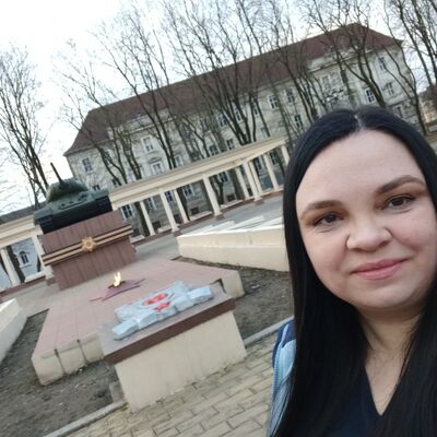  ,   Ekaterina, 39 ,  