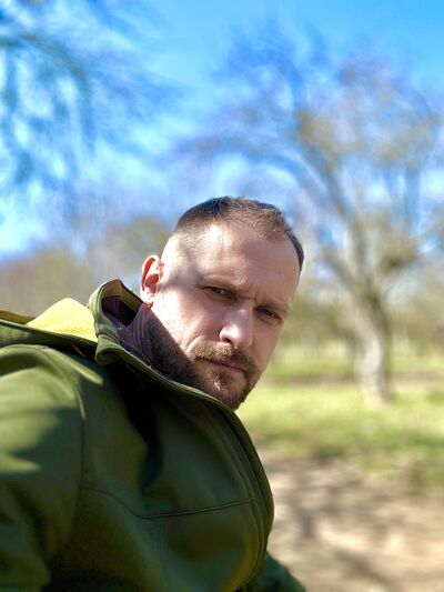  ,   Leonid, 42 ,   ,   