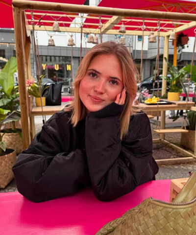  ,   Alisa, 26 ,   ,   