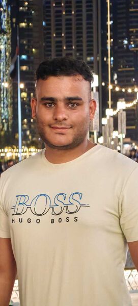  ,   Alex, 32 ,   ,   