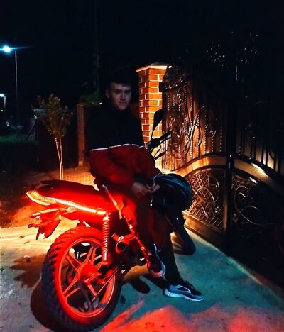  ,   Ilie, 24 ,   ,   