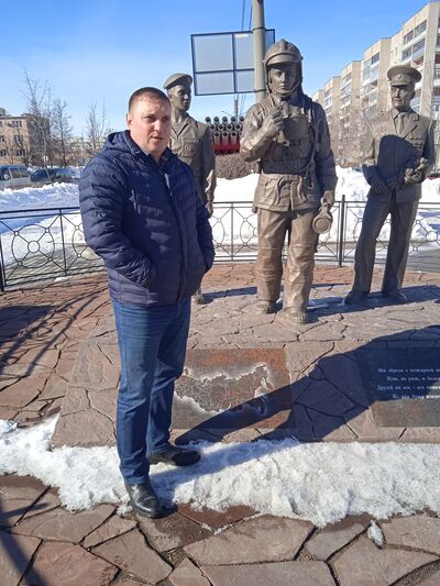  ,   Denis, 42 ,   ,   