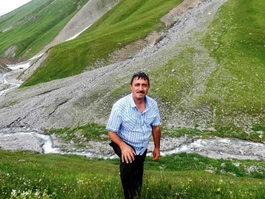  ,   Aliko, 54 ,   ,   