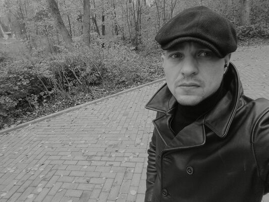  ,   Nikita, 37 ,   ,   