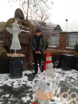  ,   Gug, 35 ,  