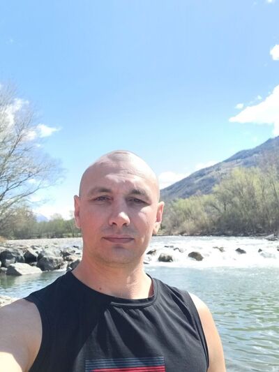 ,   Oleg, 41 ,   ,   