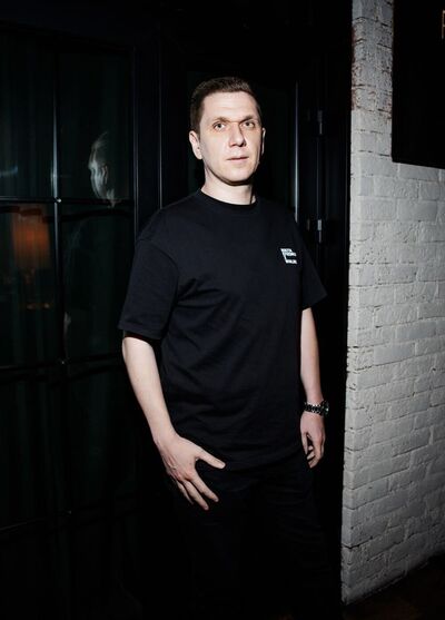  ,   Vittore, 37 ,   ,   , c 