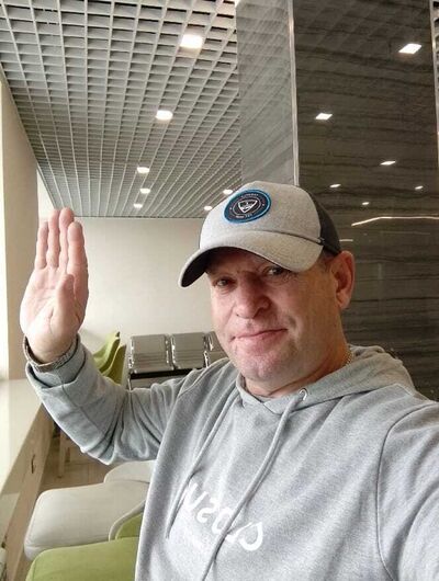  ,   Valentin, 51 ,   ,   , c , 