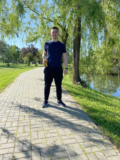 ,   Alex, 28 ,   ,   , c , 