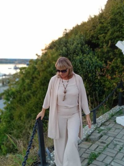  ,   Irina, 56 ,   c 