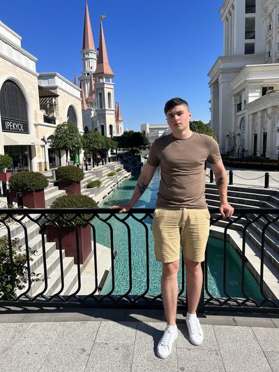  ,   Alex, 25 ,   ,   , 