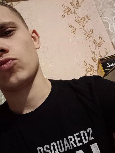  ,   Konstantin, 21 ,   ,   