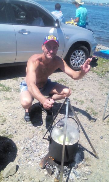  ,   Igor, 49 ,   ,   , c 