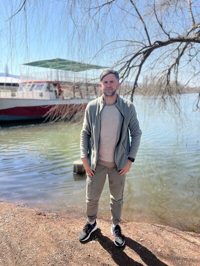  ,   Mehmet, 32 ,   ,   