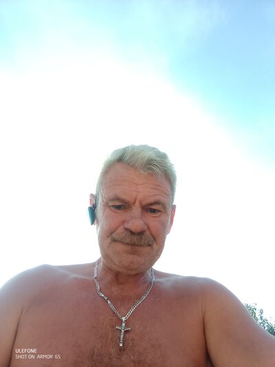  Skoczow,   , 54 ,  