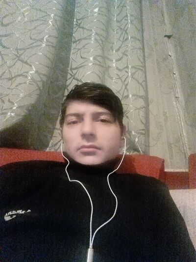 ,   Ruben, 26 ,     , c 