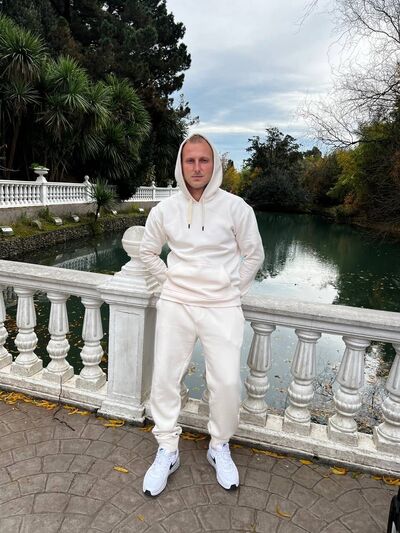  ,   Gleb, 32 ,   ,   