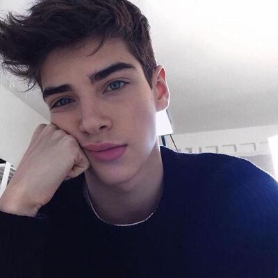  ,   Ilia, 18 ,   ,   