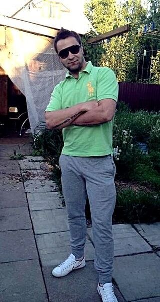  -,   Stefan, 35 ,   