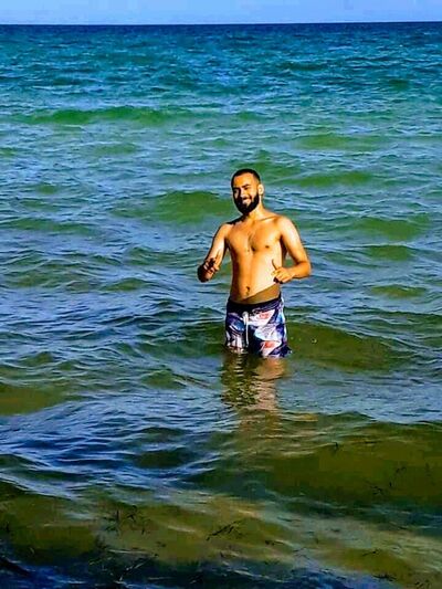  ,   Hassen, 25 ,   ,   , c 