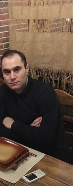  ,   Artur, 38 ,   ,   